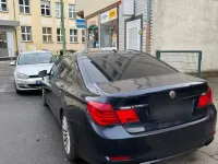 Gebraucht BMW 750 407 PS (299 kW) 2011 Blau Limousine