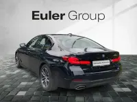 Gebraucht BMW 530e M Sport 292 PS (214 kW) 2023 Schwarz Limousine