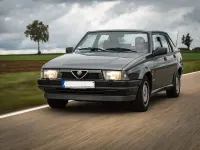Gebraucht Alfa Romeo 75 133 PS (97 kW) 1990 Grün Limousine