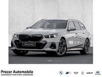 Neu BMW 520 M Sport 197 PS (144 kW) 2026 Grau (m brooklyn grau) Kombi