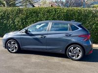 Gebraucht Hyundai i20 101 PS (74 kW) 2023 Grau Kleinwagen