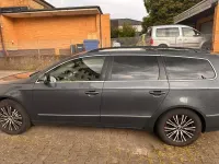 Gebraucht VW Passat Highline 122 PS (89 kW) 2011 Grau Kombi