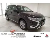 Gebraucht Mitsubishi Outlander P-HEV Plus 224 PS (164 kW) 2021 Schwarz SUV