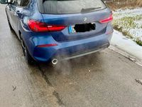 Gebraucht BMW 118 Sport Line 136 PS (100 kW) 2023 Blau Kleinwagen