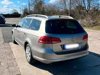 Gebraucht VW Passat 105 PS (77 kW) 2014 Grau Kombi