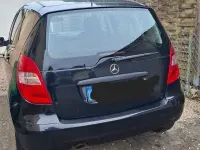 Gebraucht Mercedes A160 Elegance 95 PS (69 kW) 2012 Schwarz Kleinwagen