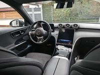Gebraucht Mercedes C200 Avantgarde 163 PS (119 kW) 2024 Grau Kombi