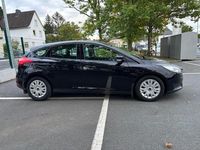 Gebraucht Ford Focus 100 PS (73 kW) 2015 Schwarz Limousine