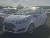 Gebraucht Ford Fiesta 101 PS (74 kW) 2014 Weiß Kleinwagen