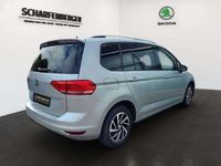Gebraucht VW Touran 116 PS (85 kW) 2019 Silber Van / Kleinbus