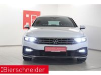 Gebraucht VW Passat R-line 200 PS (147 kW) 2024 Weiss Kombi