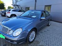 Gebraucht Mercedes E200 163 PS (119 kW) 2005 Blau Limousine