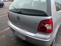 Gebraucht VW Polo 64 PS (47 kW) 2002 Silber Kleinwagen