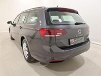 Gebraucht VW Passat Conceptline 150 PS (110 kW) 2022 Mangangrau metallic Kombi