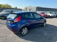Gebraucht Ford Fiesta 80 PS (58 kW) 2014 Blau Kleinwagen
