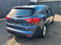 Gebraucht Kia Ceed Sportswagon 128 PS (94 kW) 2015 Blau Kombi
