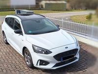 Gebraucht Ford Focus ST-Line 125 PS (91 kW) 2019 Weiß Kombi