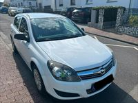 Gebraucht Opel Astra 90 PS (66 kW) 2009 Weiß Limousine