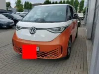 Gebraucht VW ID. Buzz Pro 150 kW (204 PS) 2023 Candyweiß/energetic orange me Van / Kleinbus