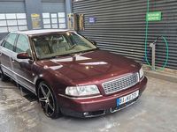 Gebraucht Audi A8 193 PS (141 kW) 2000 Rot Limousine