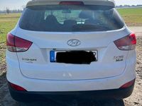 Gebraucht Hyundai ix35 Trend 116 PS (85 kW) 2015 Weiß SUV