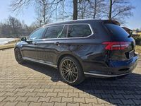 Gebraucht VW Passat Highline 150 PS (110 kW) 2015 Schwarz Kombi