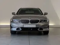 Gebraucht BMW 330e Luxury Line 292 PS (214 kW) 2020 Grau Kombi