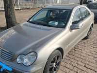 Gebraucht Mercedes C240 170 PS (125 kW) 2004 Gold Limousine