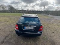 Gebraucht Mercedes C180 156 PS (114 kW) 2013 Schwarz Kombi