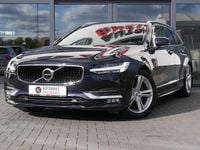Gebraucht Volvo V90 Momentum 235 PS (172 kW) 2019 Blau Kombi