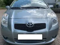 Gebraucht Toyota Yaris 69 PS (50 kW) 2009 Grau Kleinwagen