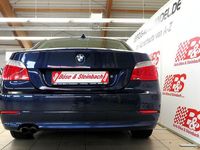 Gebraucht BMW 523 Advantage 190 PS (139 kW) 2009 Blau Limousine
