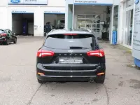 Gebraucht Ford Focus Titanium 150 PS (110 kW) 2019 Obsidianschwarz metallic (metallic) Kombi