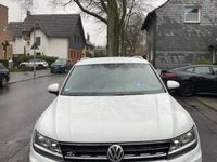 gebraucht VW Tiguan Highline 2.0 TSI 4Motion DSG R-Line