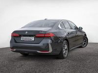 Gebraucht BMW 520 Sport Line 190 PS (139 kW) 2025 Sophistograu Limousine