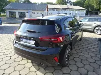 Gebraucht Ford Focus Titanium 155 PS (114 kW) 2025 Obsidianschwarz metallic Kleinwagen