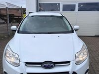 Gebraucht Ford Focus 101 PS (74 kW) 2014 Weiß Kombi