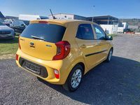 Gebraucht Kia Picanto DREAM-TEAM Edition 67 PS (49 kW) 2018 (b2y) honey bee yellow met. Kleinwagen