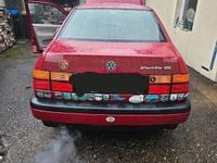 Używany VW Jetta 90 KM (66 kW) 1993 Czerwony Sedan/Limuzyna