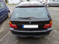 Gebraucht BMW 318 116 PS (85 kW) 2005 Schwarz Kombi