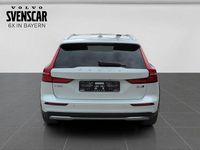 Gebraucht Volvo V60 CC Plus 197 PS (144 kW) 2024 Weiss Kombi