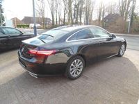 Gebraucht Mercedes E200 184 PS (135 kW) 2018 Obsidianschwarz Coupé