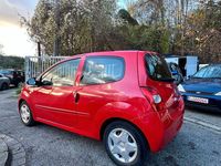 Gebraucht Renault Twingo 75 PS (55 kW) 2011 Rot Kleinwagen