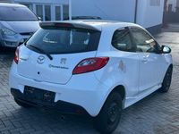 Gebraucht Mazda 2 Inclusive 102 PS (75 kW) 2010 Weiß Limousine