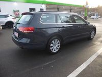 Gebraucht VW Passat Comfortline 150 PS (110 kW) 2018 Grau Kombi