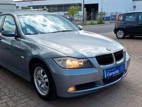 Gebraucht BMW 320 150 PS (110 kW) 2005 Grau Limousine