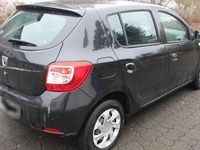Gebraucht Dacia Sandero 90 PS (66 kW) 2013 Schwarz Limousine