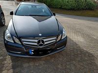 Gebraucht Mercedes E200 Avantgarde 184 PS (135 kW) 2012 Schwarz Coupé