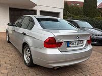 Second-hand BMW 318 129 CP (94 kW) 2006 Argintiu Berlinǎ