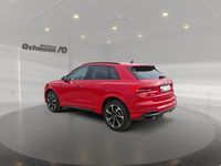 Gebraucht Audi Q3 Ambiente 150 PS (110 kW) 2022 Rot SUV